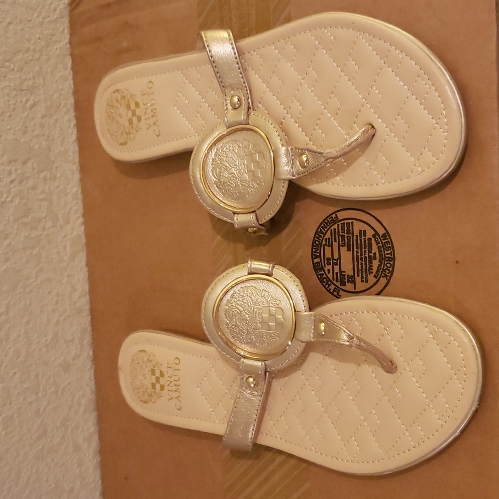 Vince camuto